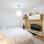 Kler-elegant Ali Demi Apartmán Tirana