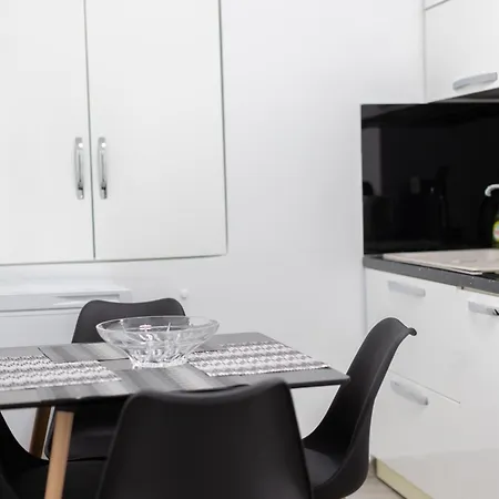 Kler-elegant Ali Demi Apartment Tirana