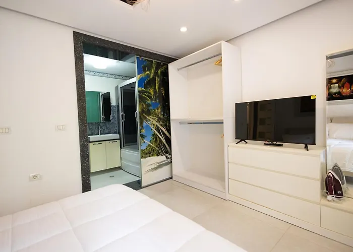 Kler-elegant Ali Demi