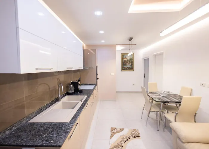 Apartment Kler-elegant Ali Demi *