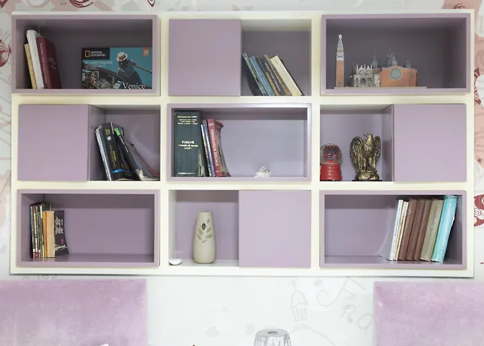 Kler-elegant Ali Demi * Tirana