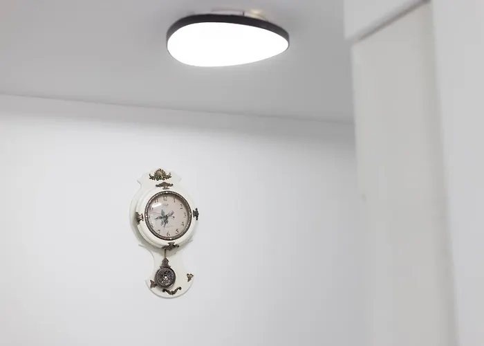 Kler-elegant Ali Demi *